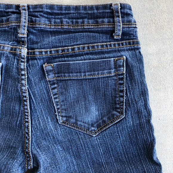 No Boundaries Jeans - Picture 5 of 6